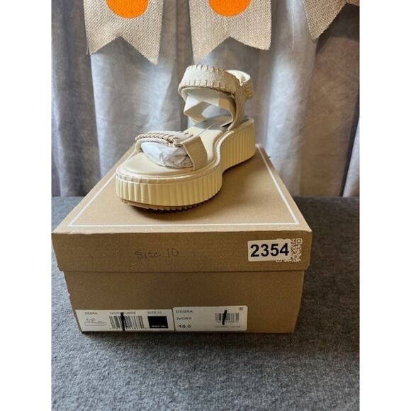 Dolce Vita Debra Ivory Suede Women’s Sandals size 10 Comfortable! NWB - Picture 7 of 7